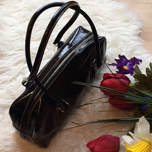 🌺 HP🌺💯 authentic patent leather bag🌺 - Picture 2 of 13